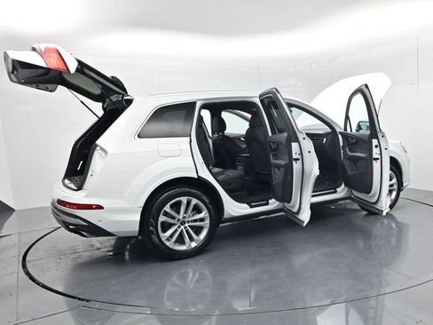 Used 2025 Audi Q7 3.0T Premium Plus AWD/4WD image 74