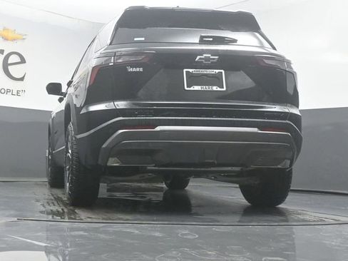 New 2026 Chevrolet Equinox ACTIV w/ Convenience Package III FWD image 32