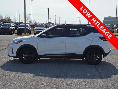 Used 2024 Nissan Kicks SR image 3