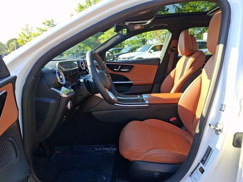 Certified 2022 Mercedes-Benz C 300 4MATIC Sedan image 13