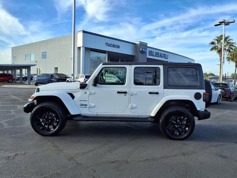 Used 2021 Jeep Wrangler Sahara w/ Cold Weather Group image 12