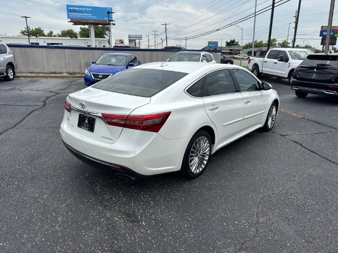 Used 2018 Toyota Avalon Limited w/ Protection Package FWD image 5