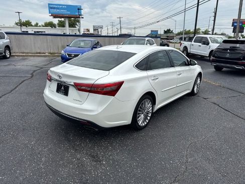 Used 2018 Toyota Avalon Limited w/ Protection Package FWD image 5