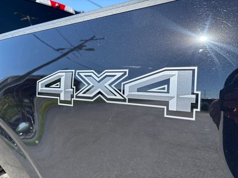 Used 2025 Ford F150 4x4 SuperCrew Platinum w/ Equipment Group 702A High image 14