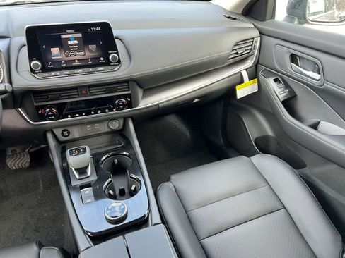 New 2026 Nissan Rogue SV image 31