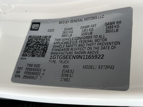Used 2022 GMC Canyon Denali RWD image 26