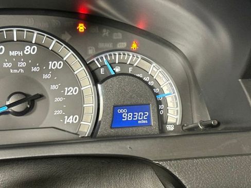 Used 2014 Toyota Camry SE image 18