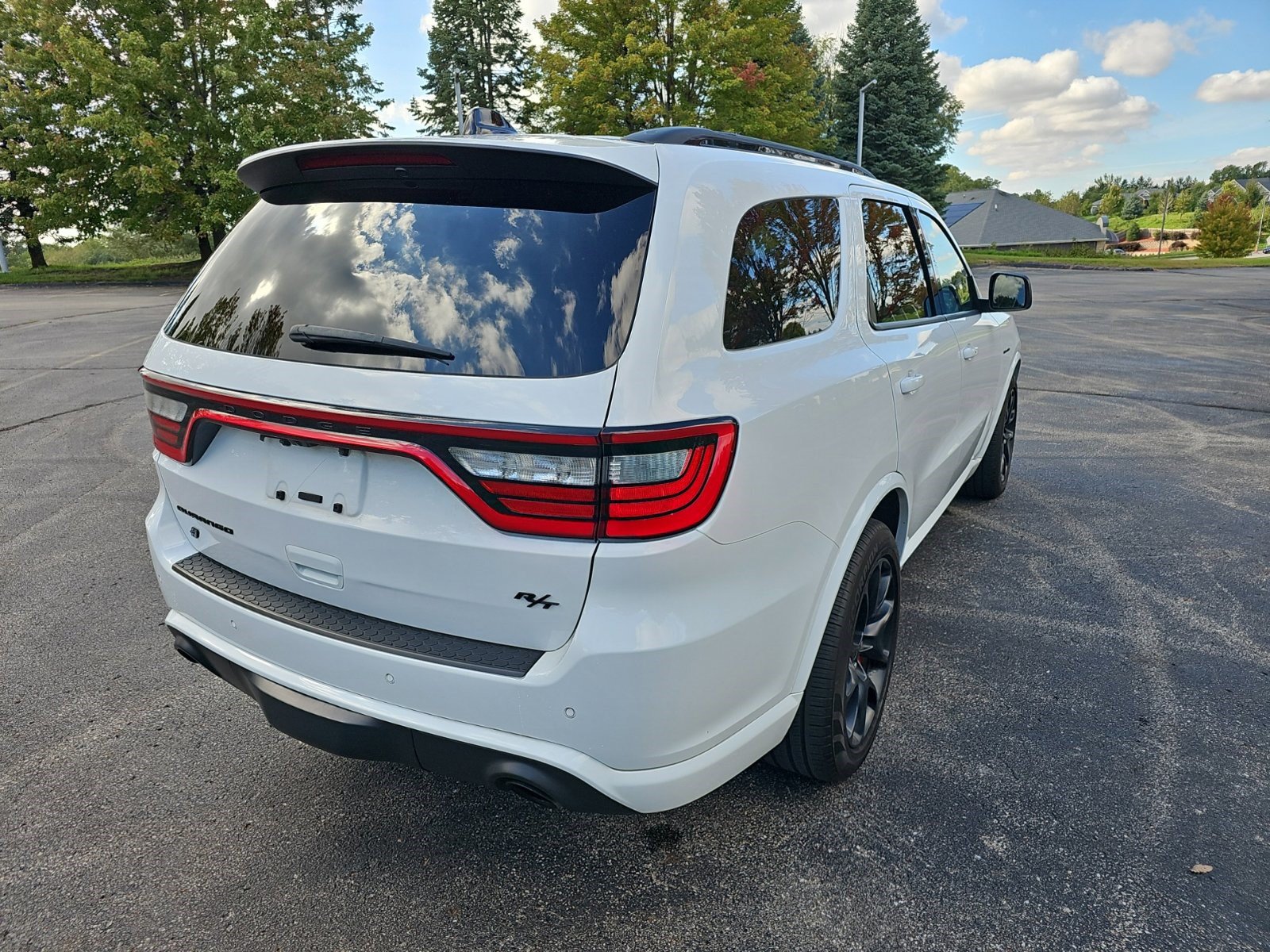 Used 2023 Dodge Durango R/T w/ Tow 'N Go Package AWD/4WD image 6