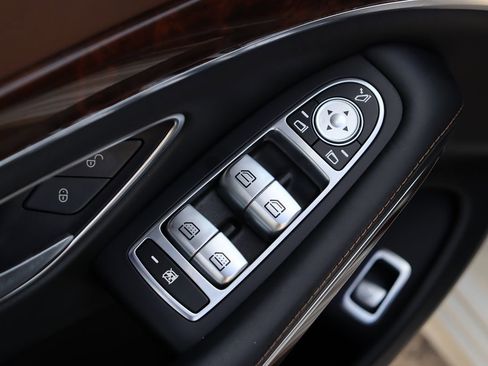 Used 2018 Mercedes-Benz S 560 4MATIC Sedan image 45