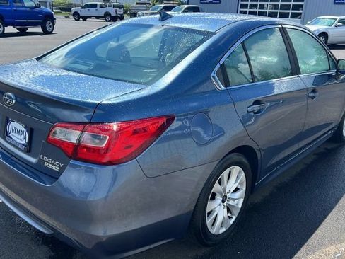 Used 2017 Subaru Legacy 2.5i Premium AWD/4WD image 8