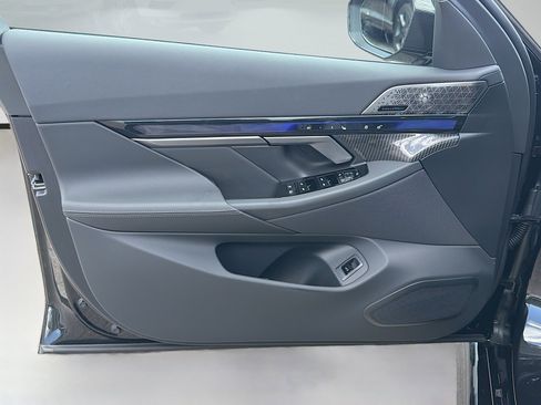 New 2026 BMW M5 w/ Carbon Package image 22