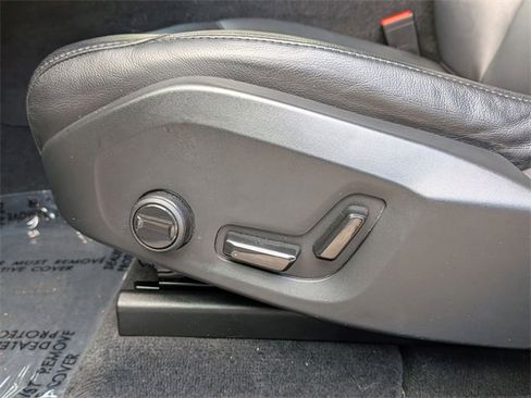 Certified 2023 Volvo XC60 B5 Core w/ Climate Package image 14