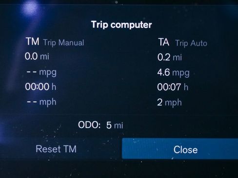 New 2026 Volvo XC90 B6 Plus w/ Protection Package Premier image 11