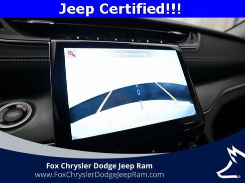 Used 2023 Jeep Grand Cherokee Limited image 20