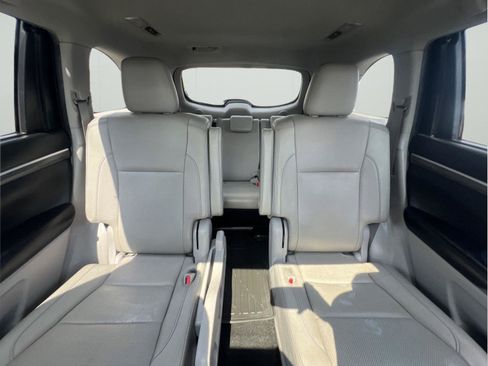 Used 2019 Toyota Highlander Limited AWD/4WD image 14