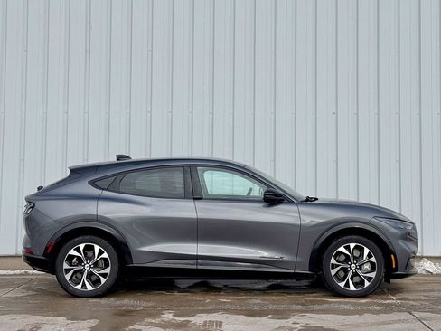 Used 2023 Ford Mustang Mach-E Premium image 6