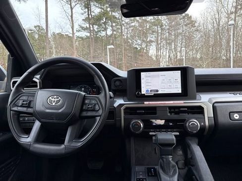 Used 2025 Toyota Tacoma SR5 image 22
