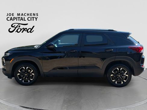 Used 2023 Chevrolet TrailBlazer LT FWD image 8