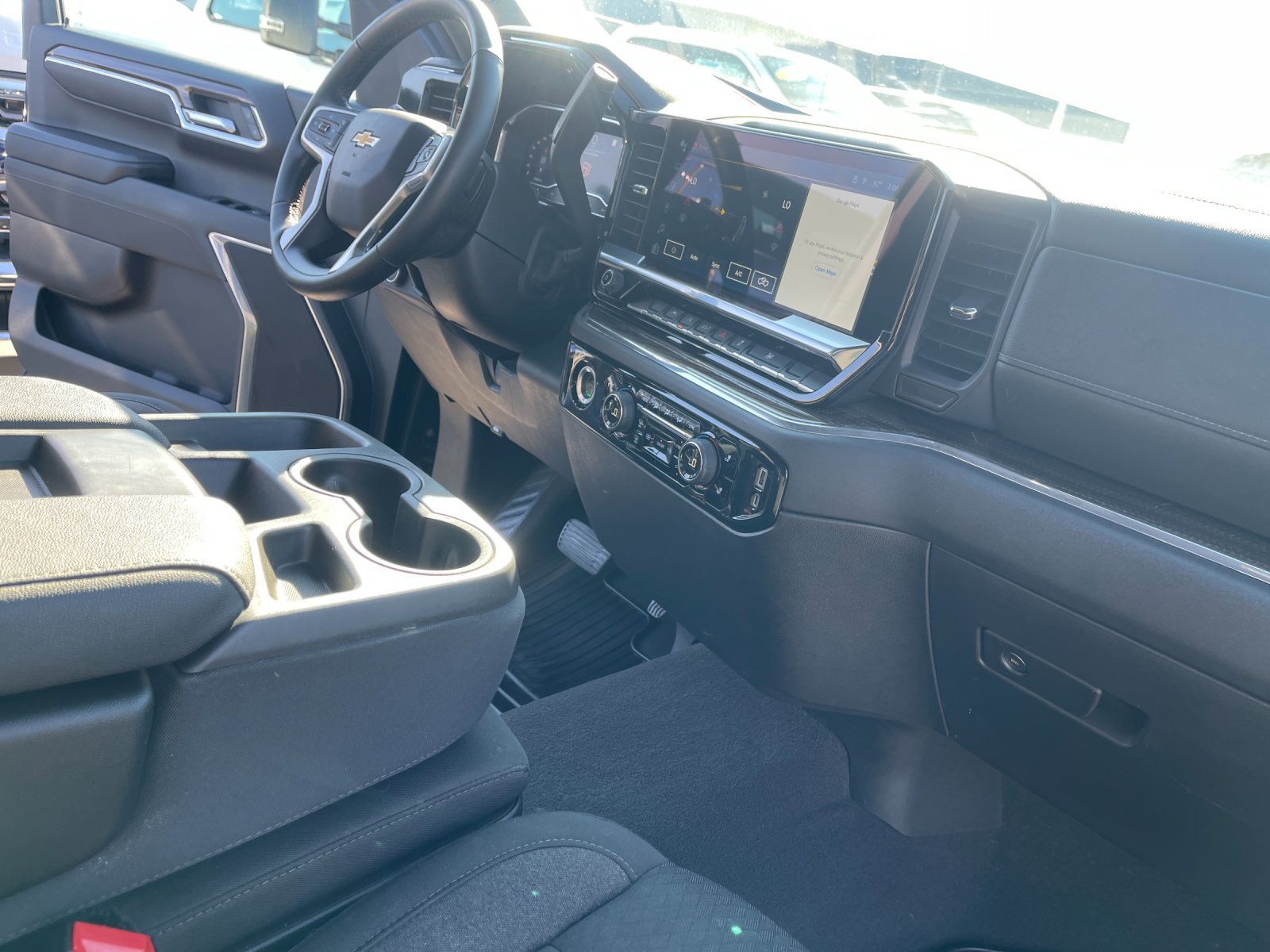 Used 2023 Chevrolet Silverado 1500 LT AWD/4WD image 18