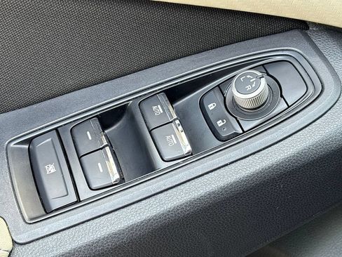 Used 2019 Subaru Ascent Premium w/ Popular Package #3 AWD/4WD image 10