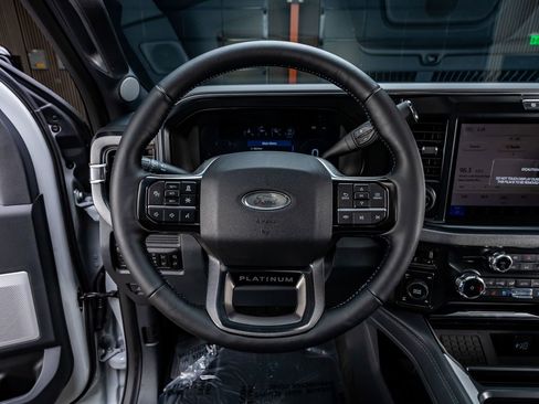 Used 2026 Ford F250 Platinum AWD/4WD image 19