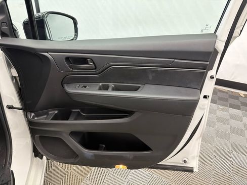 Used 2025 Honda Odyssey Sport-L image 16