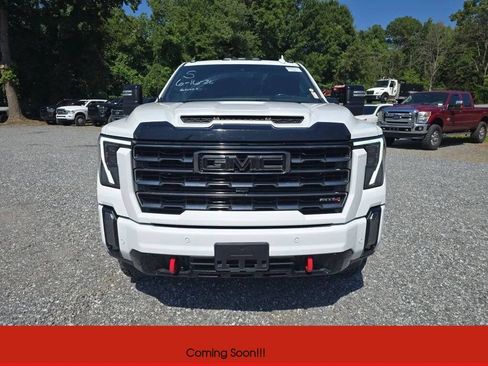 Used 2024 GMC Sierra 3500 AT4 w/ AT4 Premium Plus Package AWD/4WD image 2