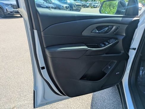 Used 2023 Chevrolet Traverse Premier w/ Redline Edition AWD/4WD image 19