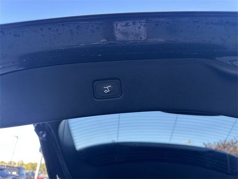 Certified 2022 Ford Edge SEL w/ Convenience Package image 19