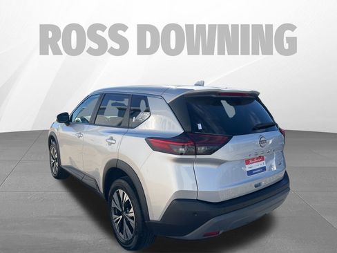 Used 2023 Nissan Rogue SV image 6
