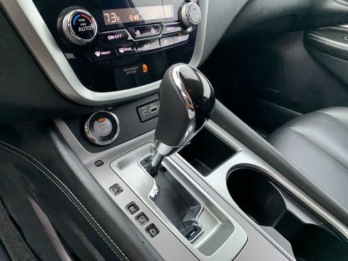 Used 2024 Nissan Murano SV w/ SV Midnight Edition Package image 14