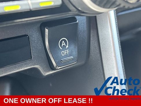 Used 2022 Toyota RAV4 XLE AWD/4WD image 29