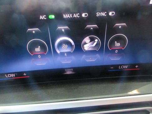 Used 2023 BMW 330i Sedan w/ Driving Assistance Package RWD image 9