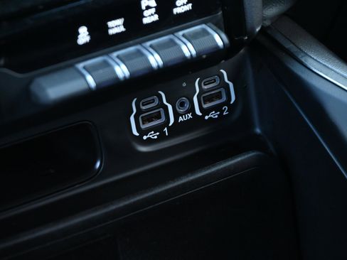 Used 2020 RAM 1500 Laramie AWD/4WD image 22
