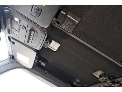 Used 2024 Ford Bronco Wildtrak AWD/4WD image 28