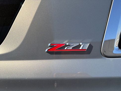 Used 2018 Chevrolet Tahoe LT image 13