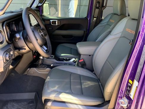 New 2026 Jeep Gladiator Mojave image 9