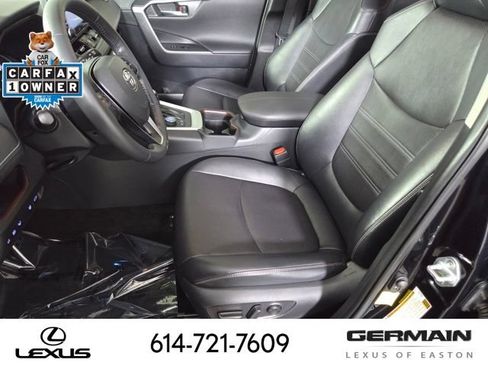 Used 2019 Toyota RAV4 Limited w/ Cold Weather Package AWD/4WD image 20