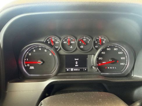 Used 2021 Chevrolet Silverado 1500 Custom Trail Boss AWD/4WD image 18