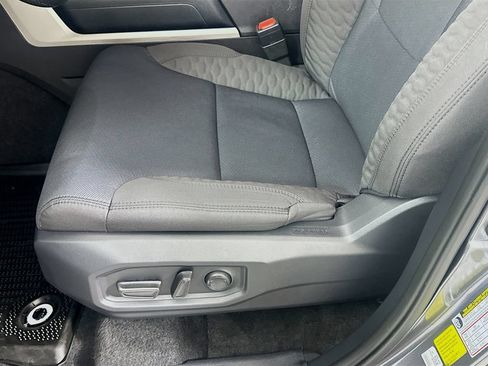 Certified 2026 Toyota Tundra SR5 w/ SR5 Convenience Package AWD/4WD image 20