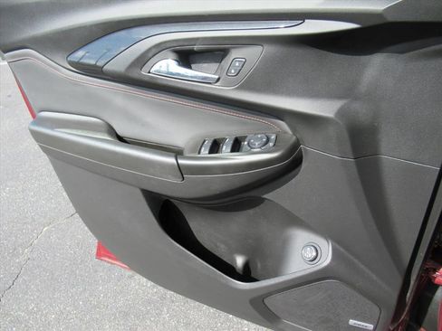 Certified 2023 Chevrolet TrailBlazer RS w/ Sun and Liftgate Package image 27