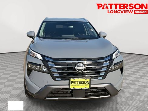 Used 2025 Nissan Rogue SL FWD image 2