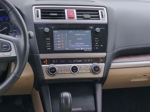 Used 2015 Subaru Outback 2.5i Limited image 28