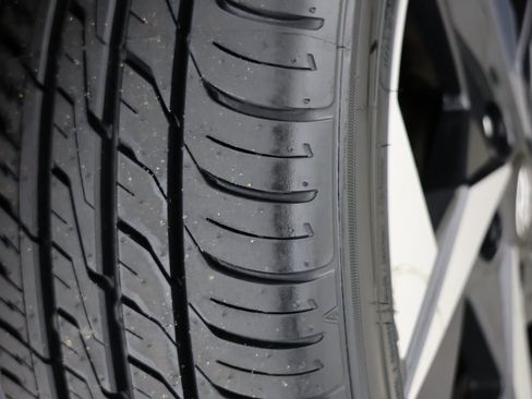 Used 2023 Hyundai Elantra SEL w/ Convenience Package image 14