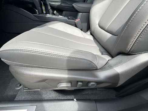 New 2026 Subaru Outback Limited AWD/4WD image 12