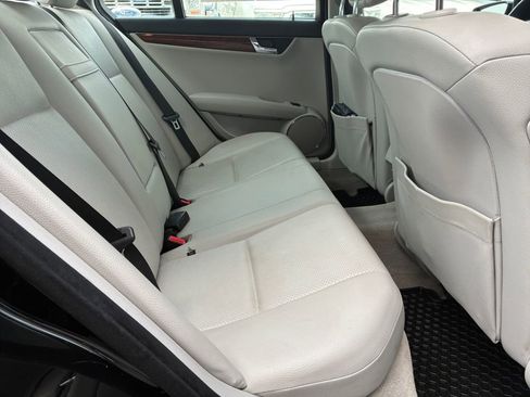 Used 2010 Mercedes-Benz C 300 Sedan image 5