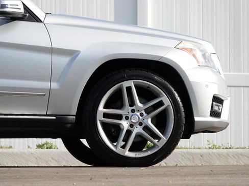 Used 2010 Mercedes-Benz GLK 350 4MATIC image 37