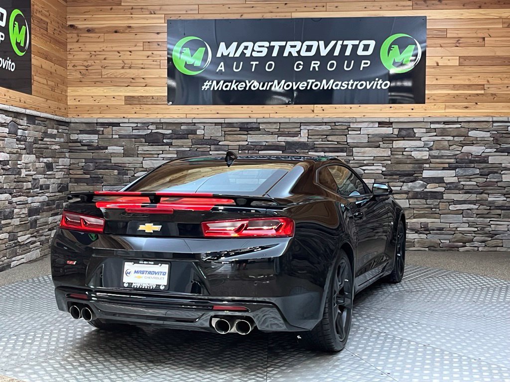 Used 2016 Chevrolet Camaro SS RWD image 22
