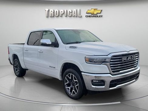 Used 2026 RAM 1500 Laramie AWD/4WD image 4