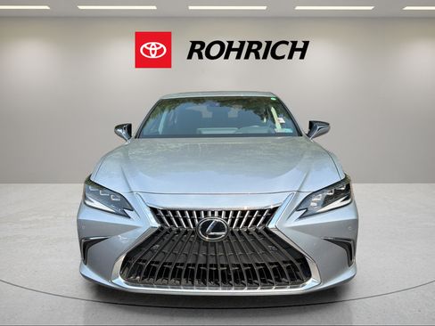 Used 2024 Lexus ES 300h w/ Premium Package FWD image 6